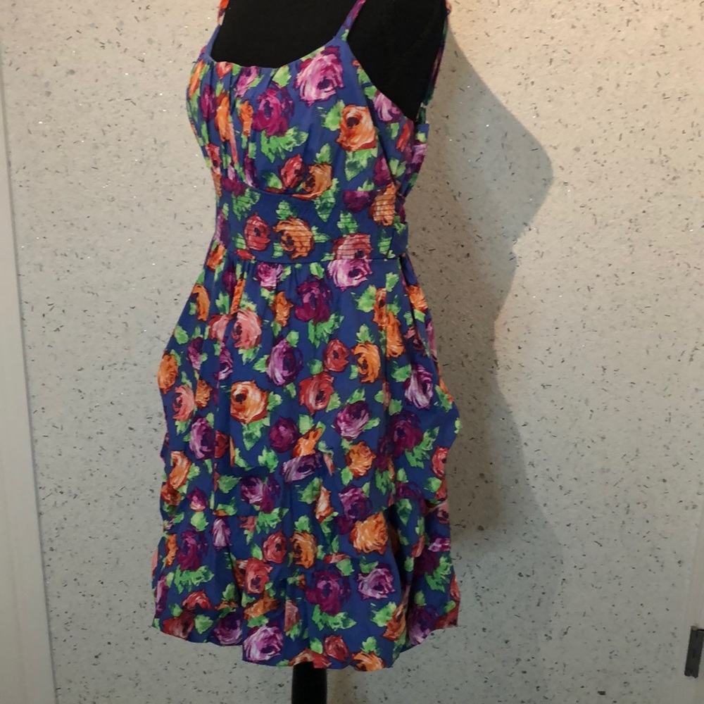 Summer Dress - Picture 2 of 11